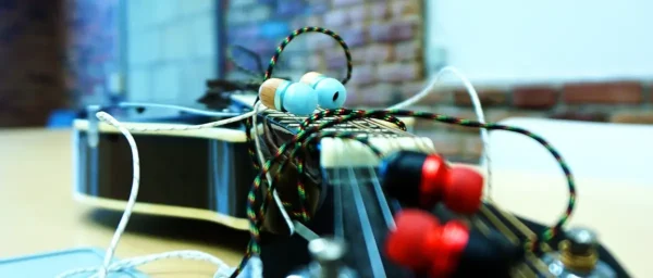 One good thing about these earbuds? When you buy them, you feel no pain