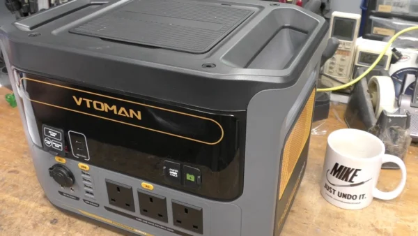 Vtoman Flashspeed 1000 powerbank review & teardown