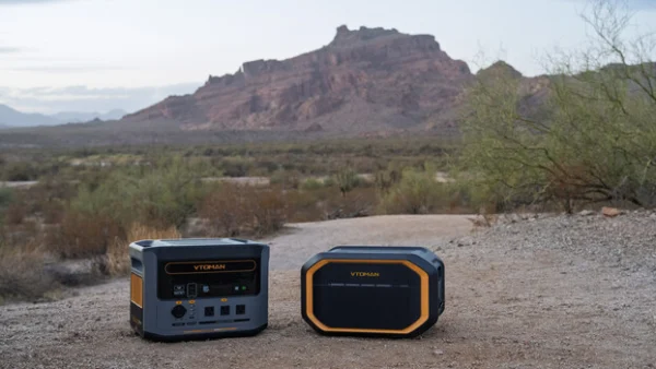 VTOMAN FlashSpeed 1000: An Expandable Power Station for On-Location Shoots | Fstoppers