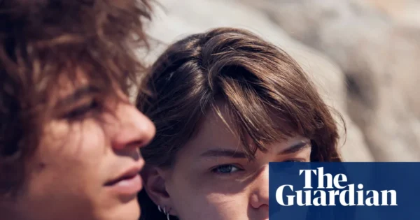 Romería review – Carla Simón’s gripping pilgrimage tackles Aids, parents and the legacy of secrets