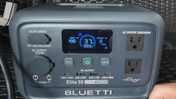 The new Bluetti Elite 30 V2 product review #BLUETTI #Elite 30 V2 #SolarGenerator