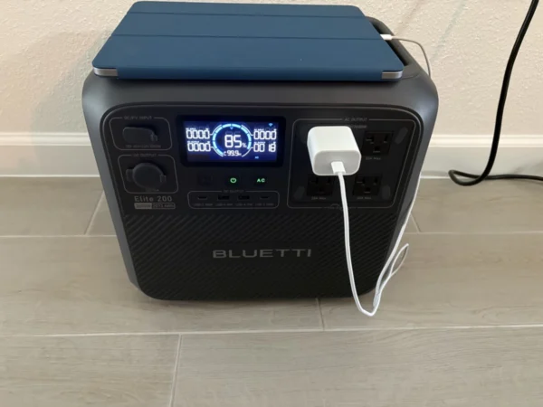 I Powered a Full-Size Fridge for 30 Hours With a Power Station That's Only 1 Cubic Foot