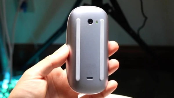 Magic Mouse (USB-C) In 2025! (Still Worth Buying?) (Review)