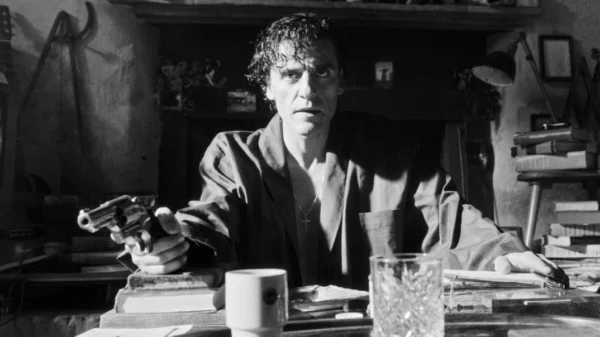 'In the Hand of Dante' Review - No Amount of Star Power Can Save this Unbelievable Mess | Venice 2025