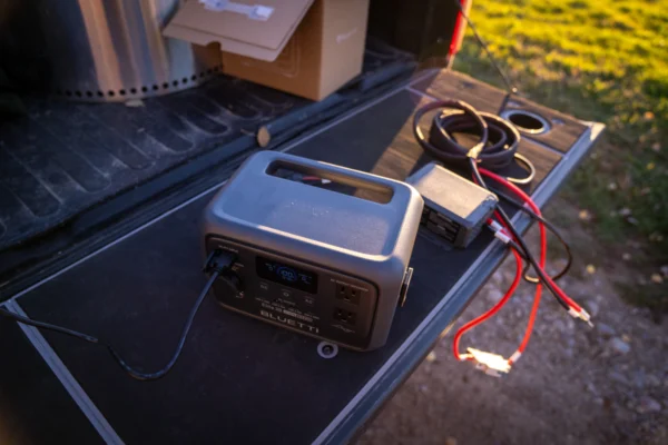 On-the-Go Powerhouse: A Review of the BLUETTI Charger 1 and Elite 30 V2 - Mountain Weekly News