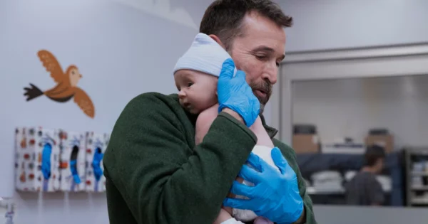 Everyone’s Favorite ER Doctor Is Back—and Even Better than Ever