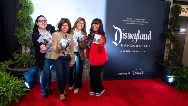 Here’s What Everyone Had to Say About 'Disneyland Handcrafted'