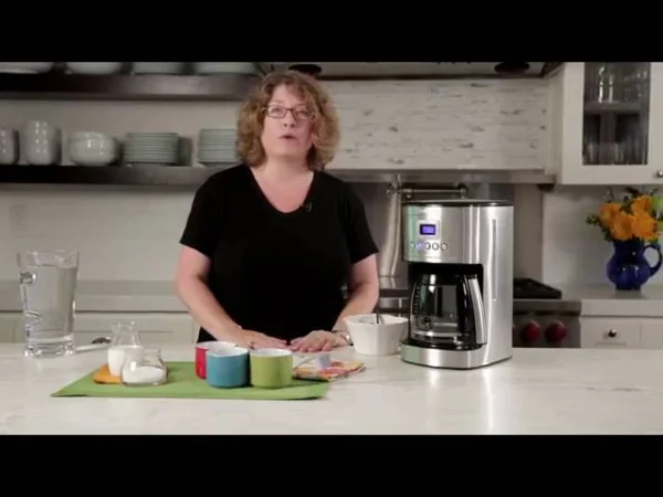 Video Cuisinart DCC 3200 Perfect Temp 14 Cup Programmable Coffeemaker review