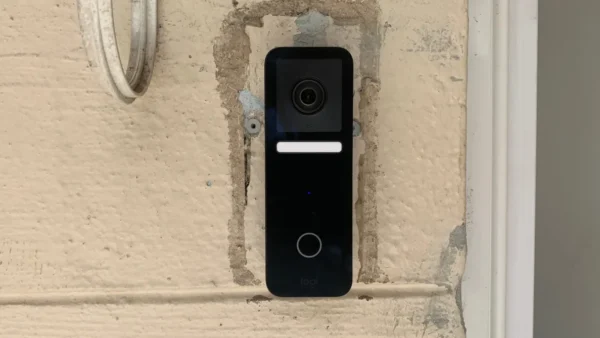 If you’re all Apple, Logitech’s new doorbell is picture perfect