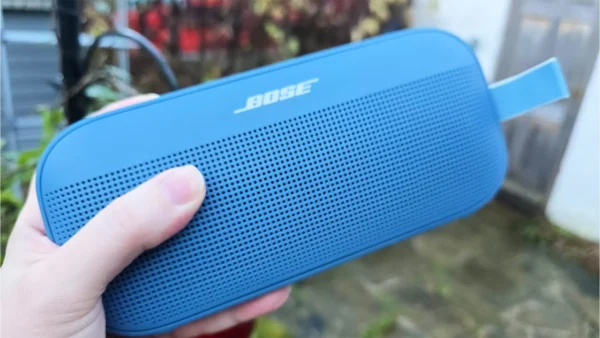 The BEST Portable Bluetooth Speaker? Bose SoundLink Flex 2 Review (Not Sponsored)