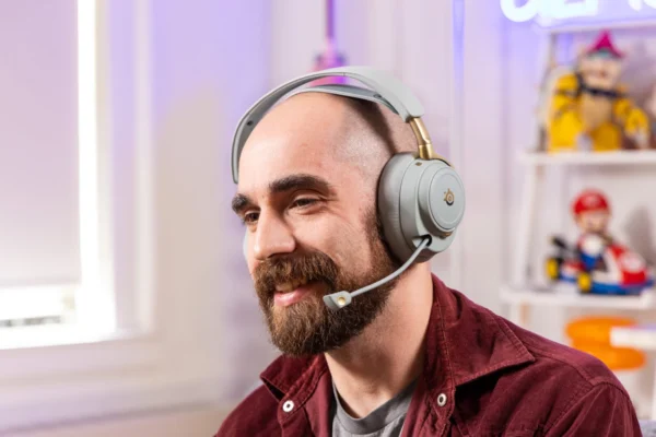 SteelSeries Arctis Nova Elite Review: Redefining the 'Premium' Gaming Headset