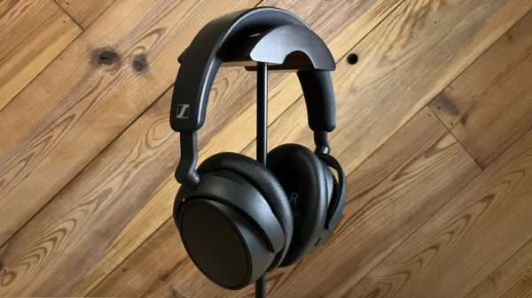 Sennheiser Accentum Plus Wireless Review