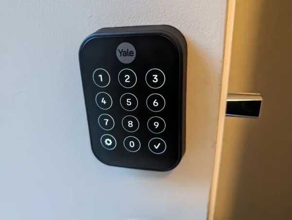 Yale Assure Lock 2 Key-Free Touchscreen with Bluetooth review