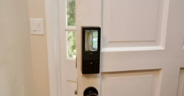 This smart lock lets me see through my door
