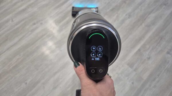 Dreame Z30 stick vacuum cleaner review: Dyson design at half the price
