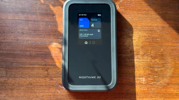 Netgear Nighthawk M7 Portable 5G Router Review: A Little Stability Goes a Long Way