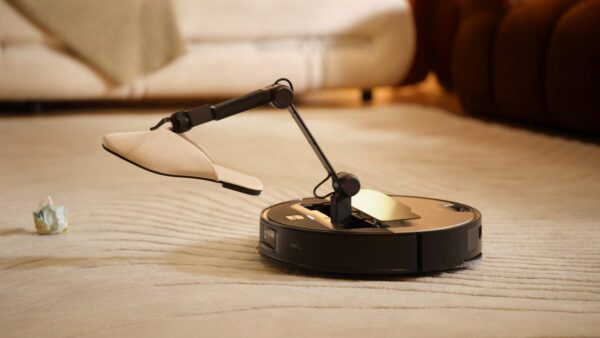 I Used This Robot Vacuum With a Mechanical Arm for Three Months but at $2,600 It's a Hard Sell
