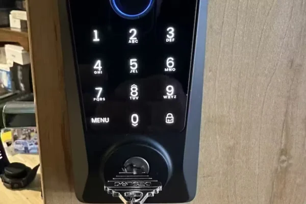 DESLOC D110 Plus Review: A Smart Lock With Built-In Display at $89.99
