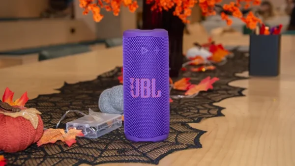 JBL Grip review: Portable power in the palm of your hand | Expert Reviews