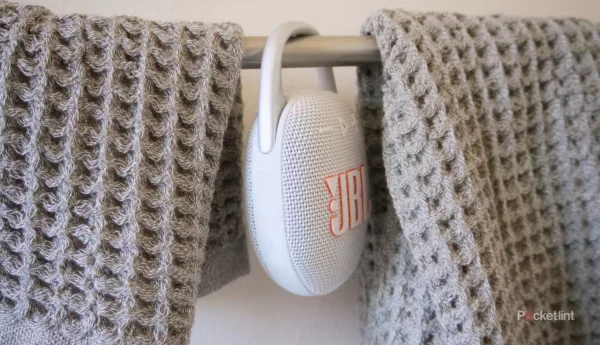 With the JBL Clip 5, I've finally found the perfect shower speaker