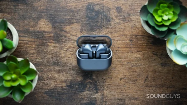 Samsung Galaxy Buds 3 FE review: The Goldilocks of Galaxy Buds