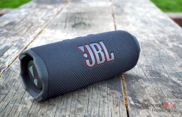 JBL Flip 7 review: flippin' good... or not?