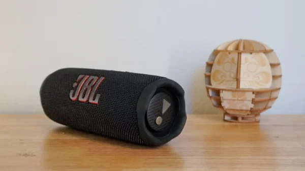 JBL Flip 7 Review: A Proven Design Gets Minor Upgrades