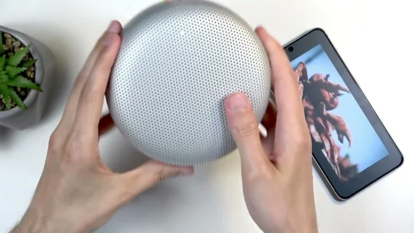 BANG & OLUFSEN Beosound A1 3rd Gen Unboxing and First Impressions