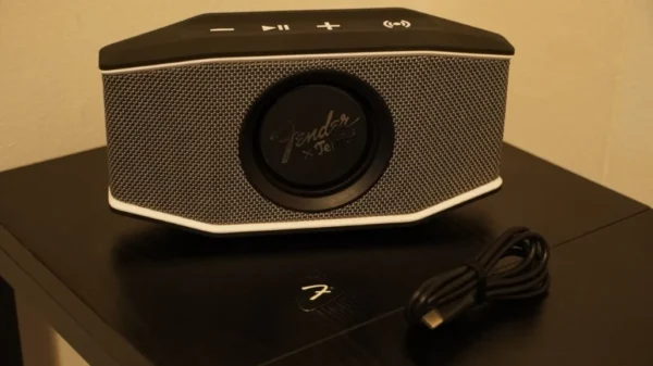 Fender x Teufel Rockster Go 2 Review: This Speaker Looks Better Than It Sounds
