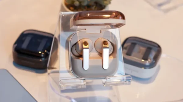 Samsung Galaxy Buds 4 Pro Review: Their New Look and Improved Sound Made Me Smile