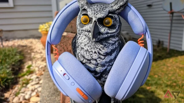 The Logitech G325 Lightspeed headset is comfortable, but it misses the mark