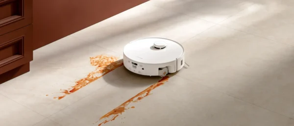I tried Roborock's new Qrevo Curv, and it's almost perfect — except for this one big problem