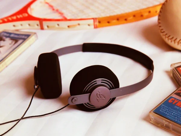 Gadhouse’s retro-inspired headphone boasts high res audio and USB-C jack