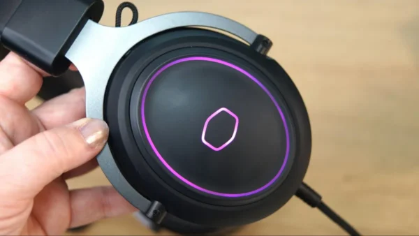 Cooler Master CH331 Review: Big Sound, Small Price