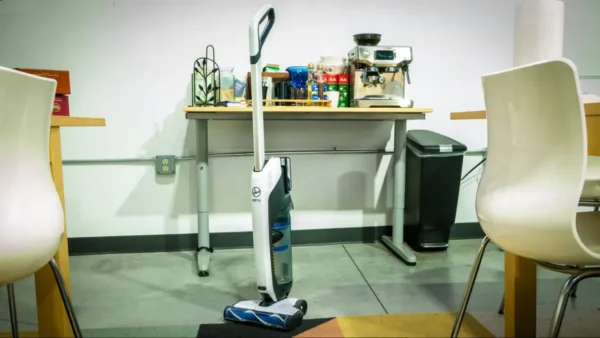 This cordless vacuum pairs strong battery life and top cleaning with only minor drawbacks