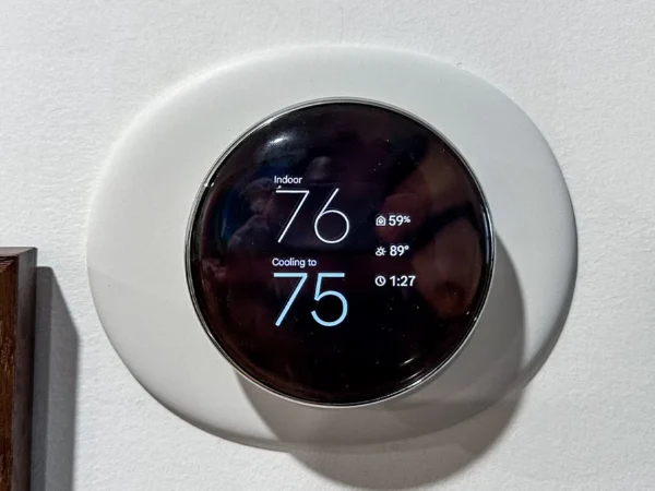 The Google Nest 4 Thermostat Makes Me Feel Like the Homeowner I’m Not