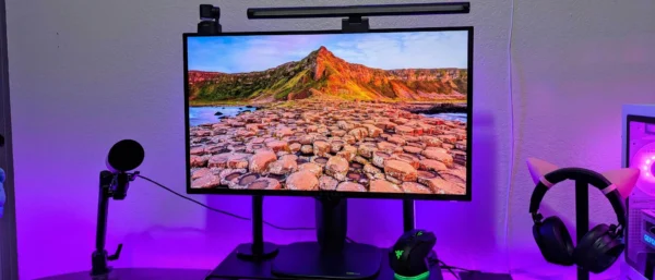 I've been gaming on Alienware's sharpest OLED monitor, and 4K has never looked so smooth