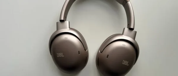 I discovered these noise-cancelling over-ear headphones' clever party piece, but it'll cost you...