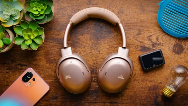 These Headphones Are Built For The FUTURE - JBL Tour One M3 review