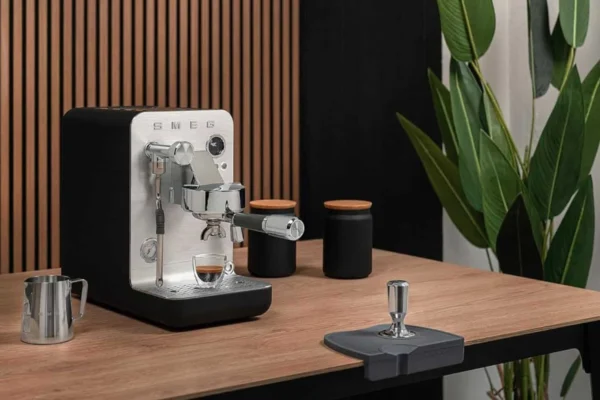 SMEG Semi-Professional Espresso Machine Review 2026