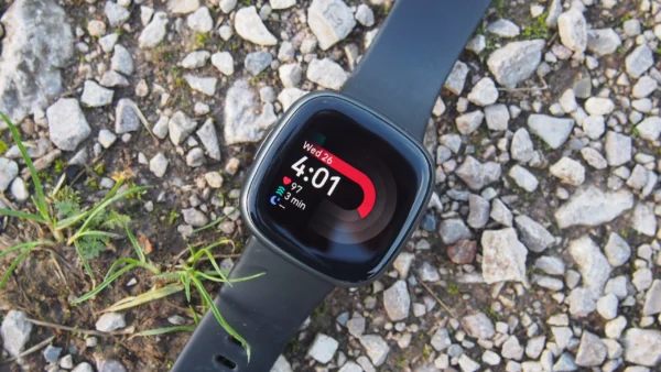 Fitbit Versa 4 Review