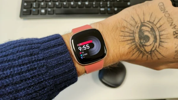Fitbit Versa 4 review: a fitness-forward smartwatch that makes little sense