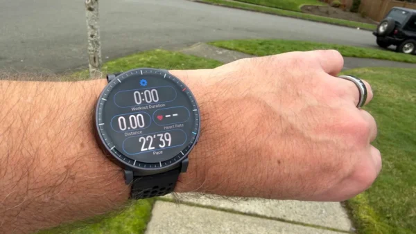 This $170 Android smartwatch lasted me weeks before needing to charge - and it's not a Garmin