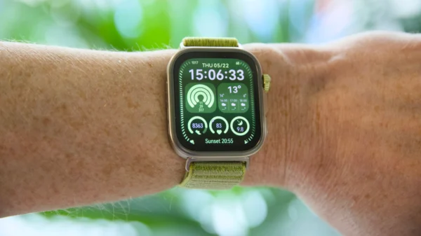 Huawei Watch Fit 4 Pro review: High-end build, mid-range price | Expert Reviews