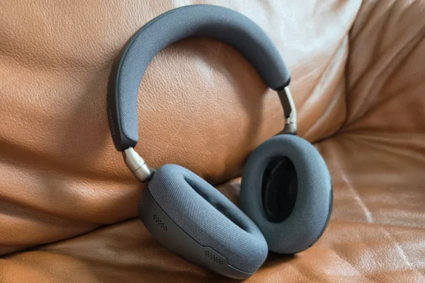 Jabra Evolve3 85 review: these wireless headphones are all work, work, work | Stuff
