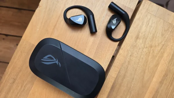 These New Asus Open Wireless Earbuds Are Perfect for a Specific Type of Gamer