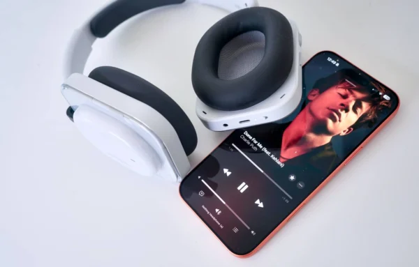 Nothing Headphone (a) review – Pickr