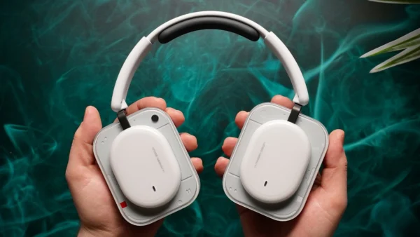 The Nothing Headphone (a) has one big drawback...