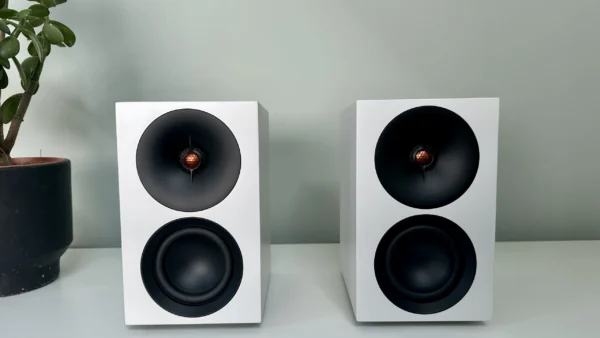 Cambridge L/R S review: a pound-for-pound active stereo speaker contender