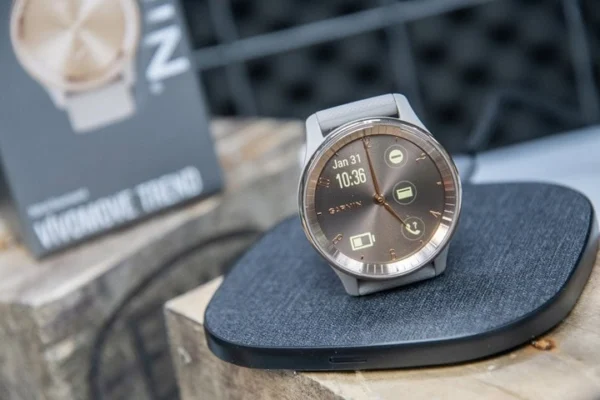 Garmin Vivomove Trend In-Depth Review: First Garmin Wireless Charging Watch!